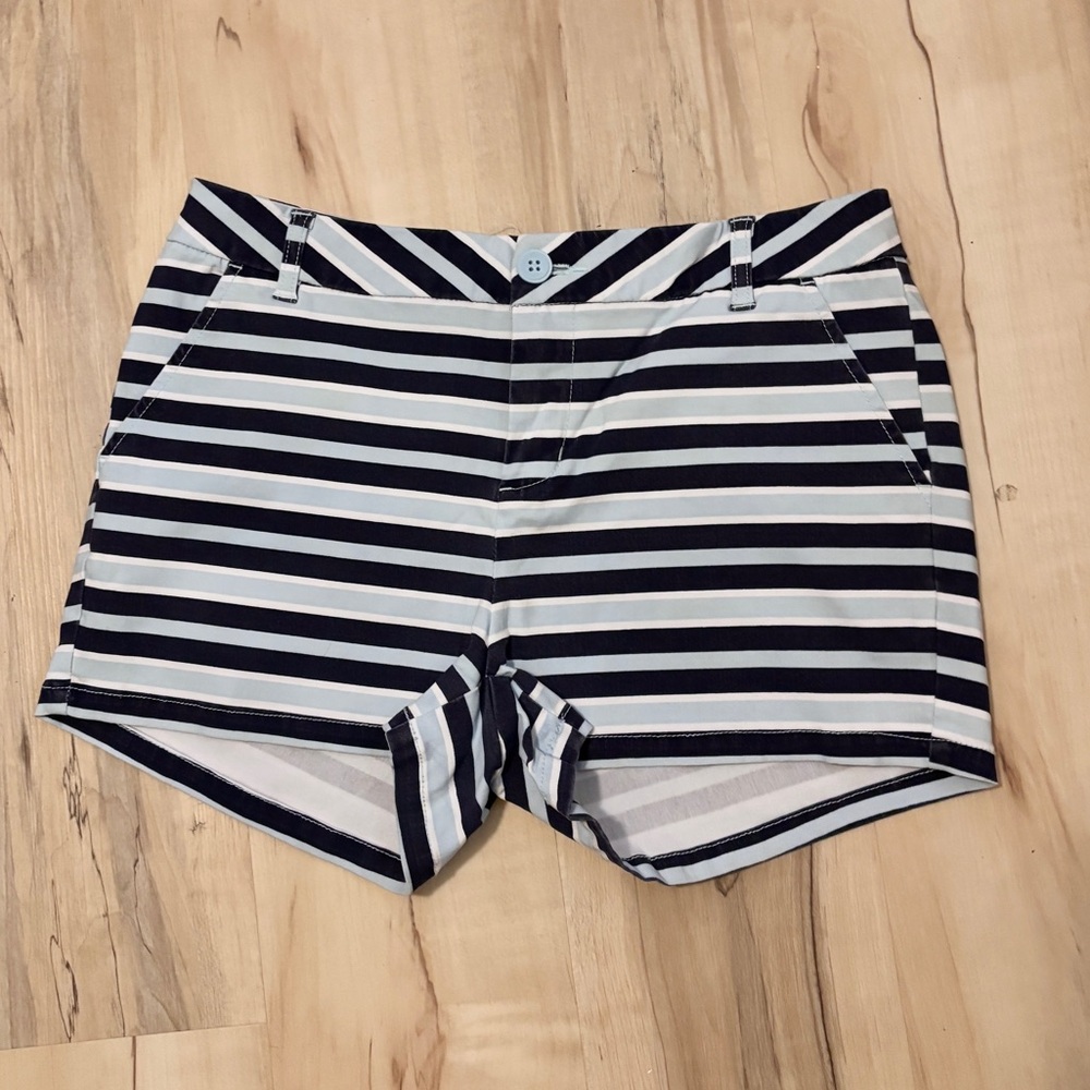 Juniors 7 Striped Mid Waist Short